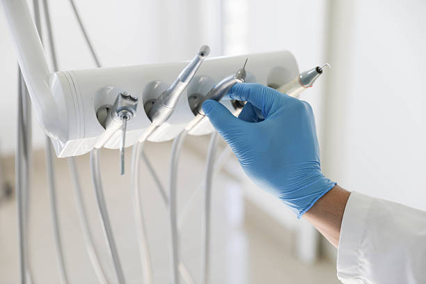 Professional Emergency Dentist technician working in Warner, OK
